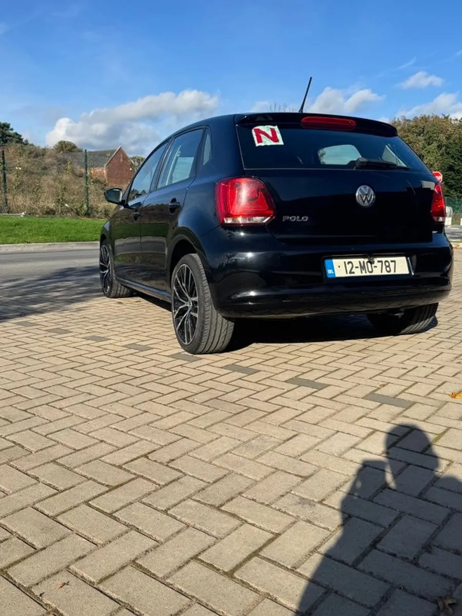 2012 Volkswagen Polo - Image 2