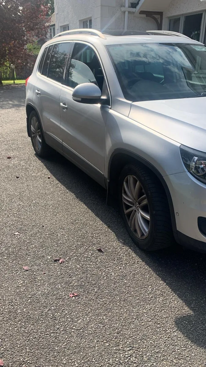 Volkswagen Tiguan 2015 - Image 3