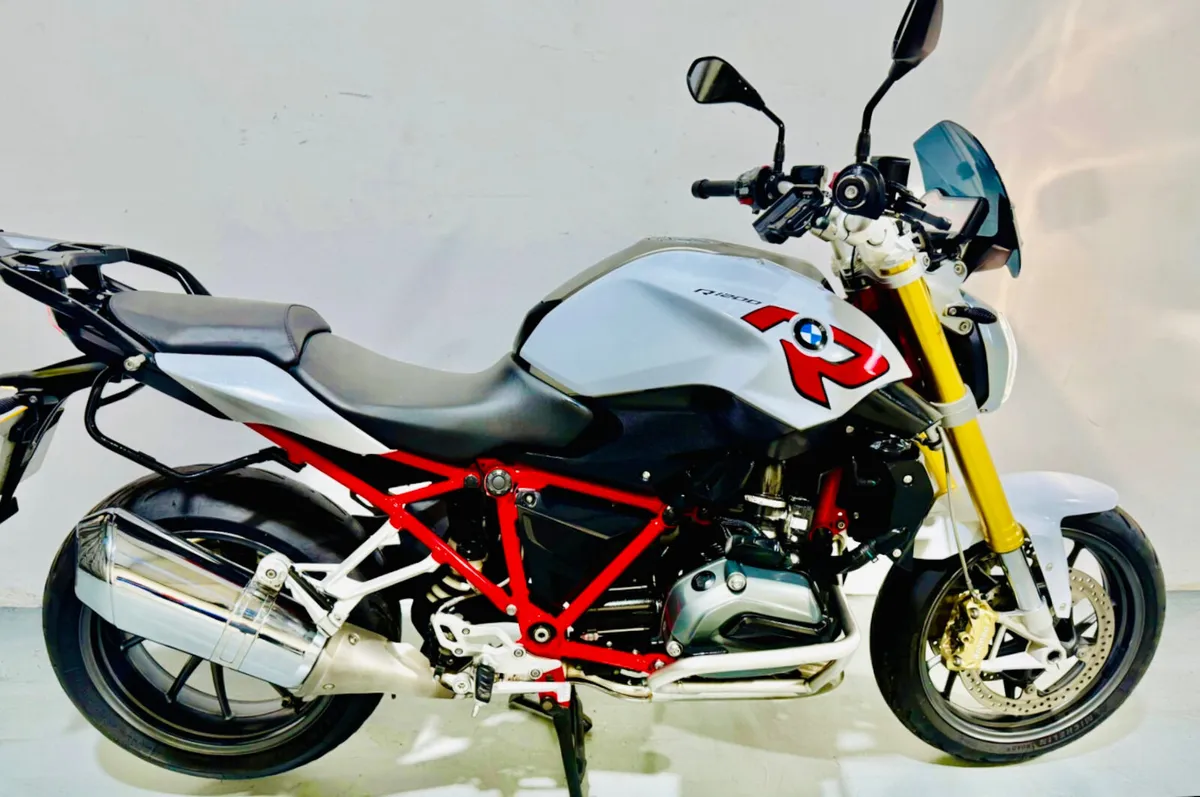 BMW R1200 R 2016 MINT - Image 1