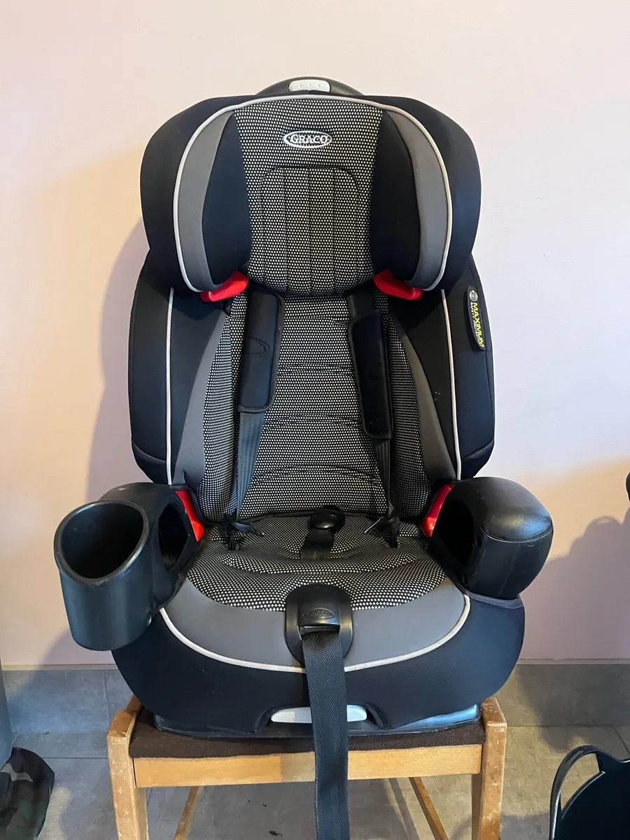 Graco car seat - Image 2
