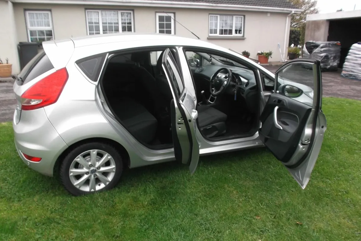 ford fiesta - Image 2