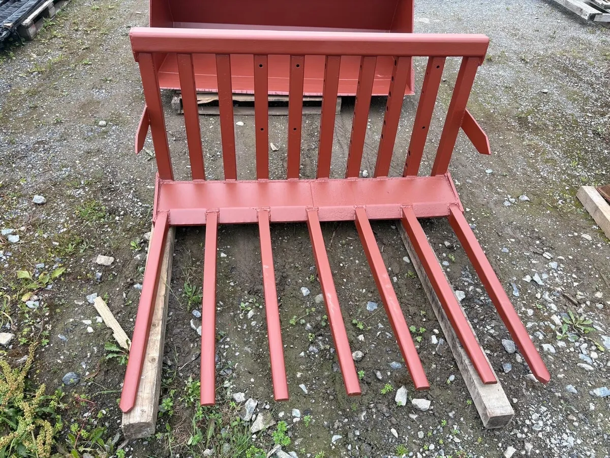 Farm equipment - Image 2