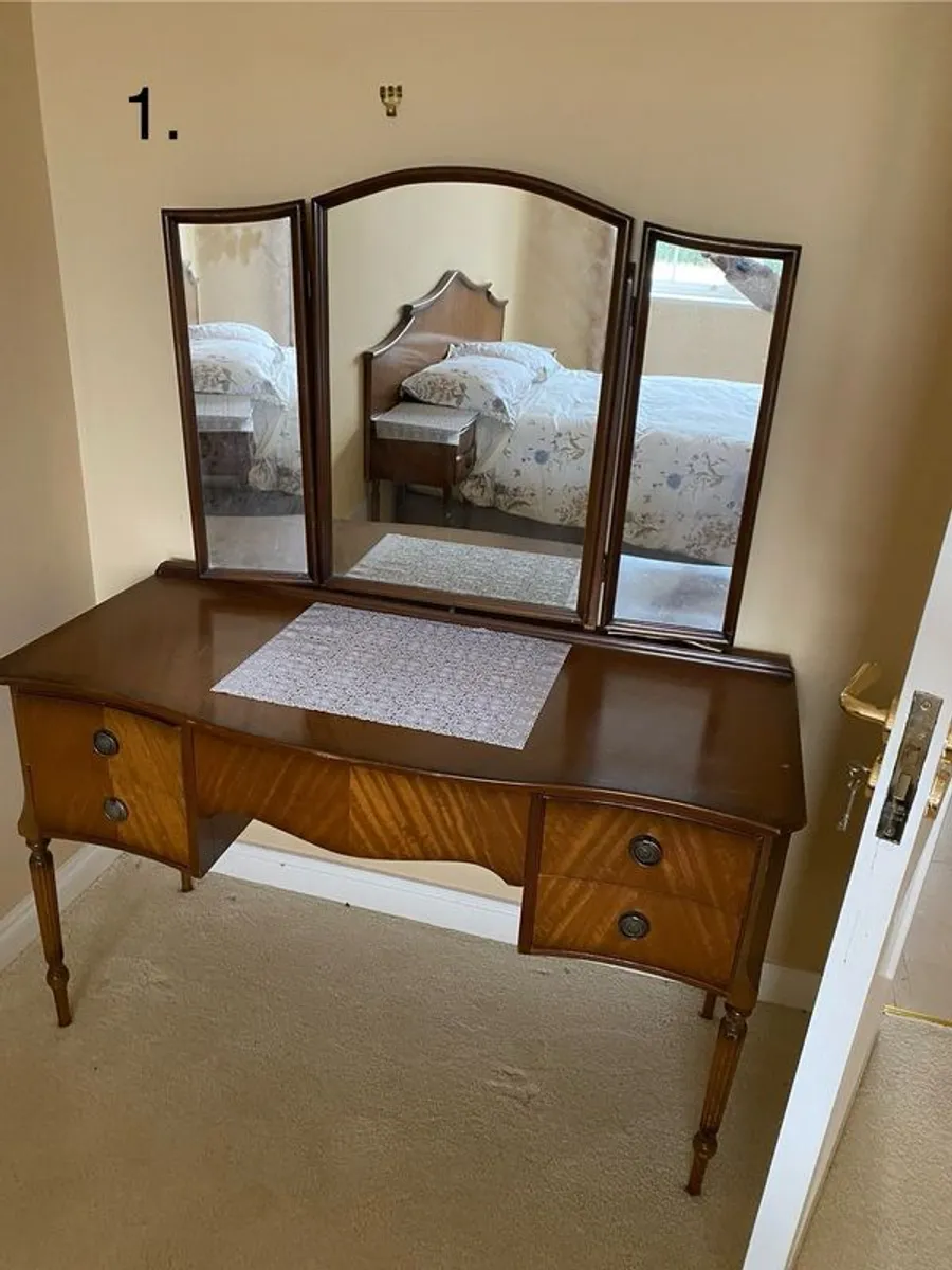 bedroom furniture - Image 1