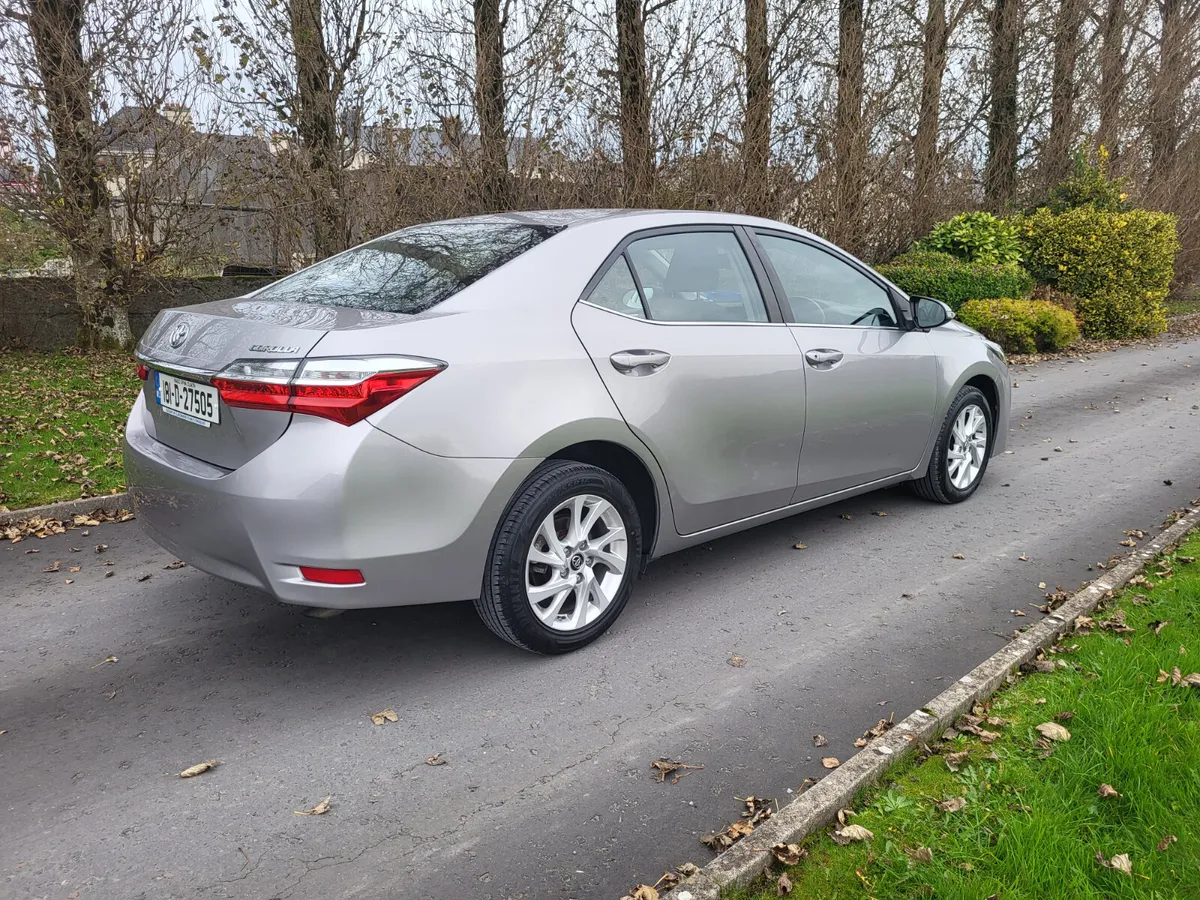 Toyota Corolla 1.3 LUNA  LOW KMS - Image 2