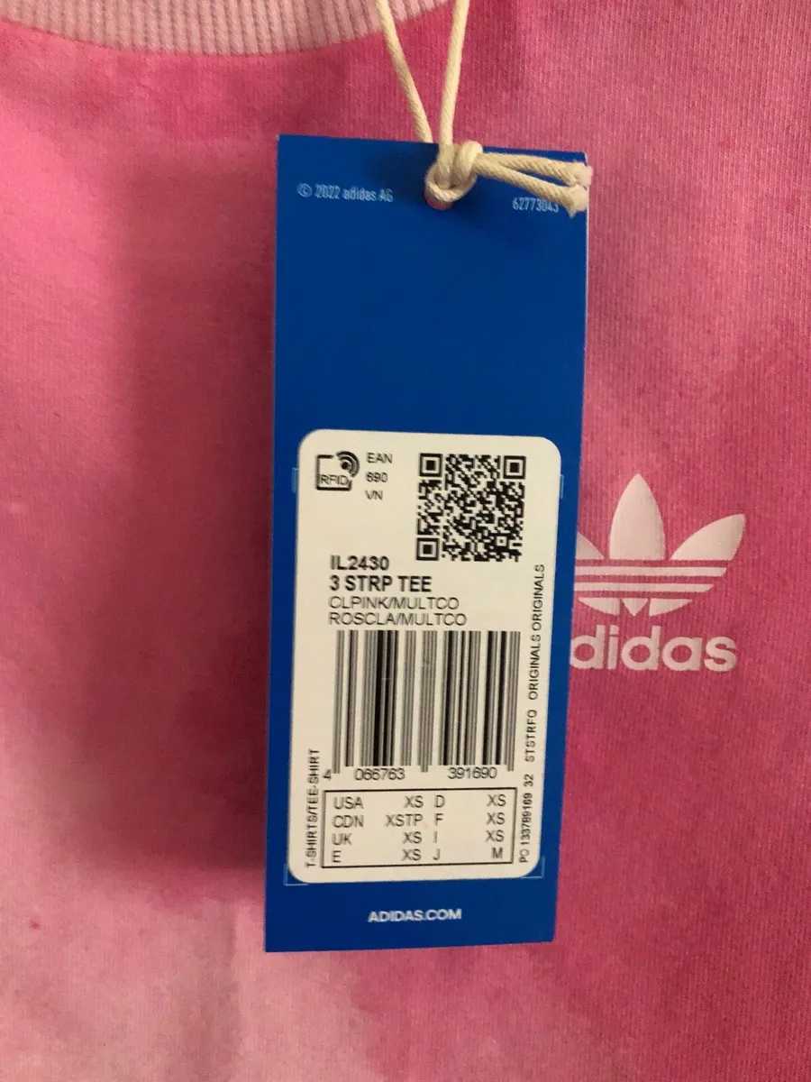 Girls BNWT adidas top age 4/6 €10 - Image 3