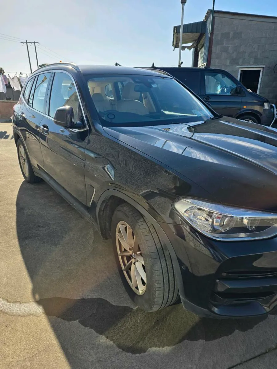 BmW car - Image 3