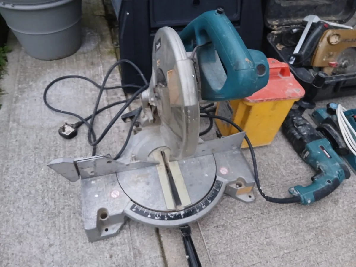 Carpenter Tools - Image 2
