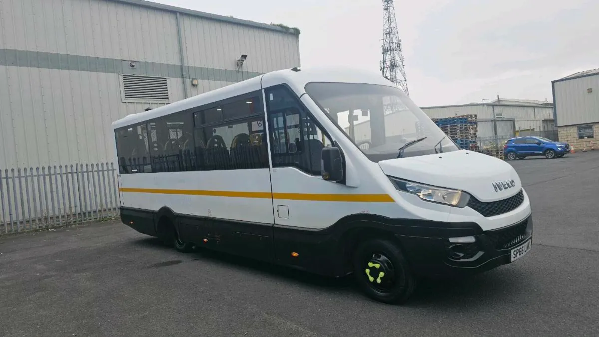 Iveco daily 50c 3.0 mellor bus - Image 2