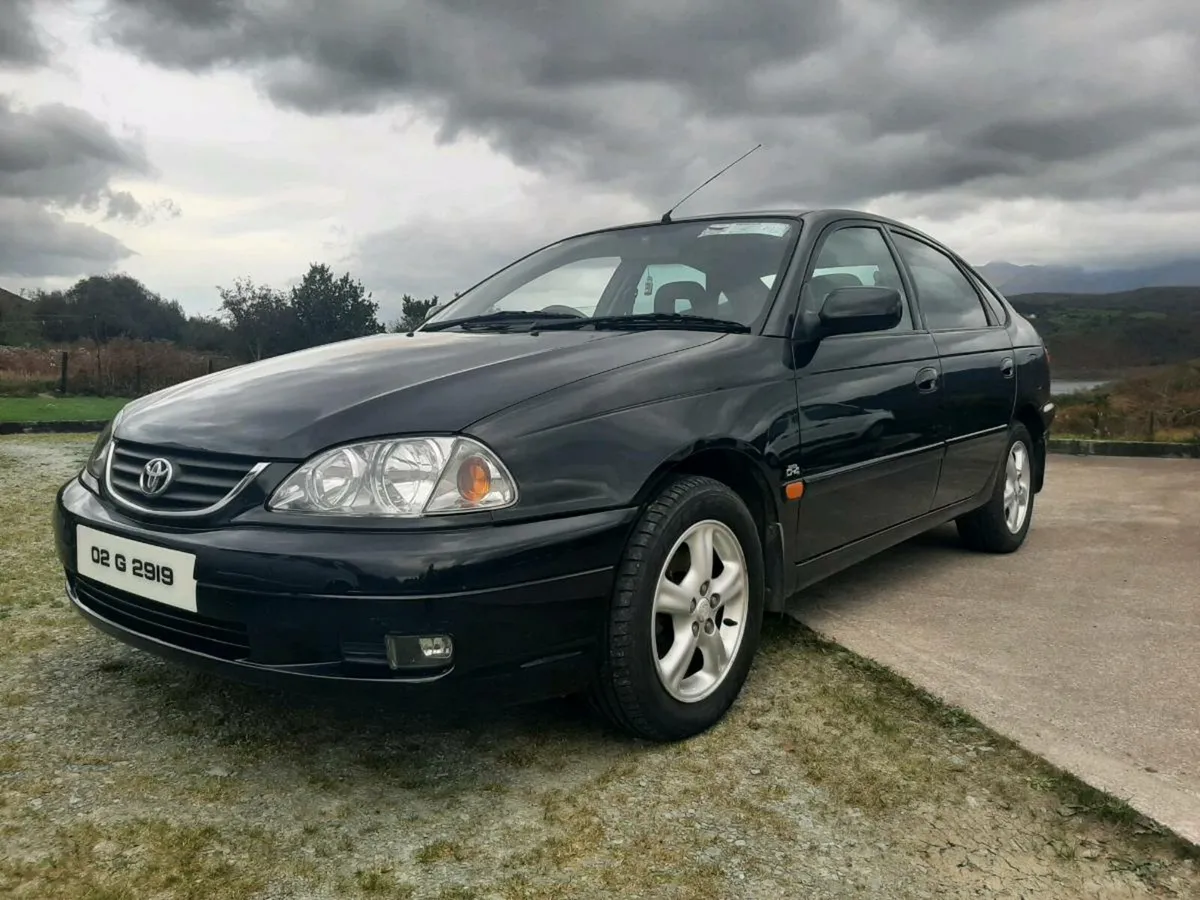 Toyota Avensis 2.0 petrol - Image 1