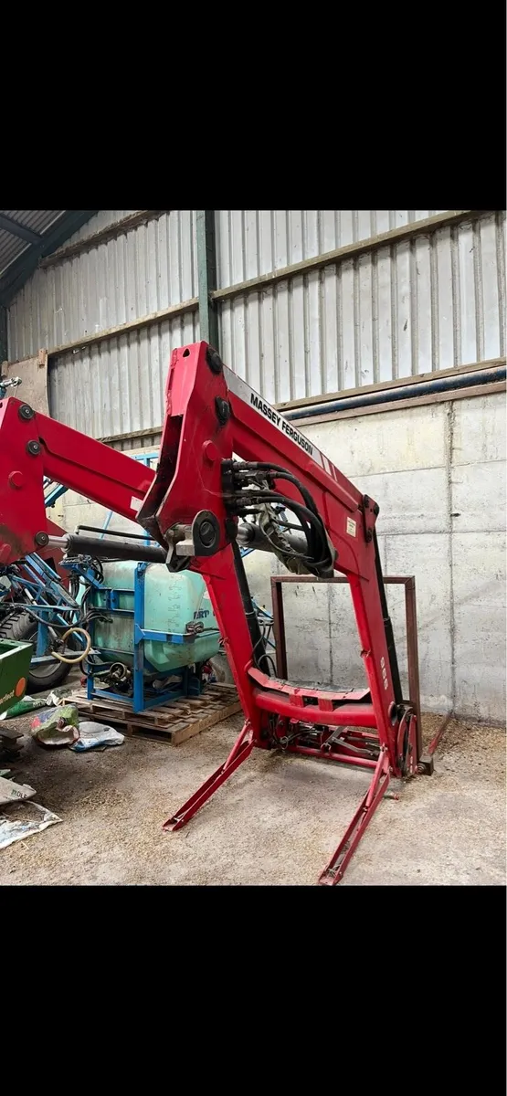 MF 5475 and MF966 loader 6900 hours - Image 2