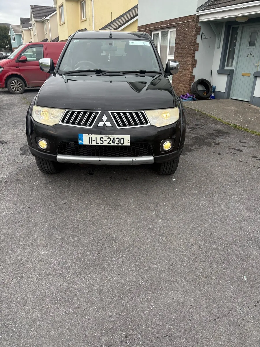 Mitsubishi L200 Trojan Doe & Tax - Image 3