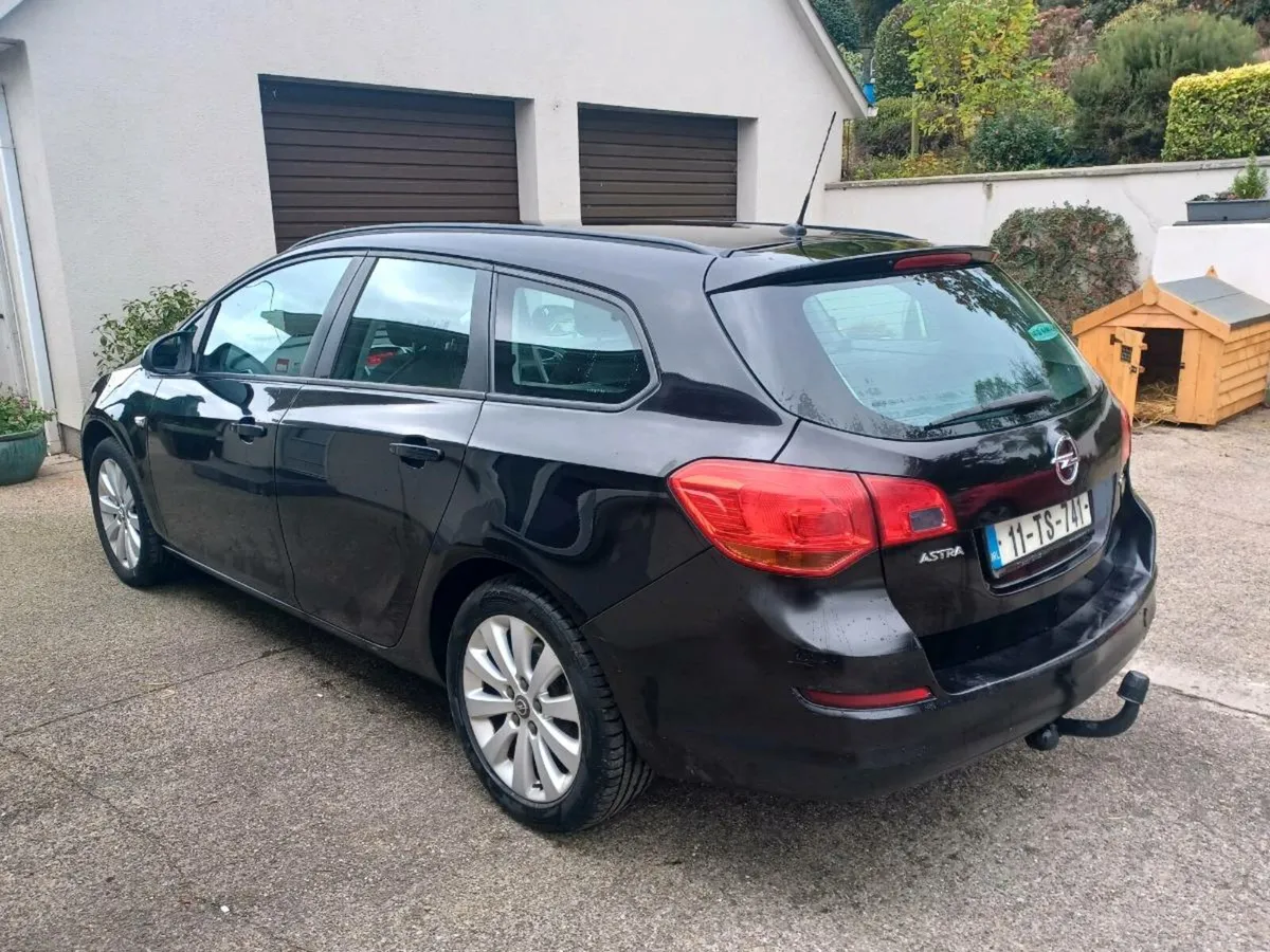 Opel Astra 1.7cdti Estate 《《 Nct 06/26 》》 - Image 2