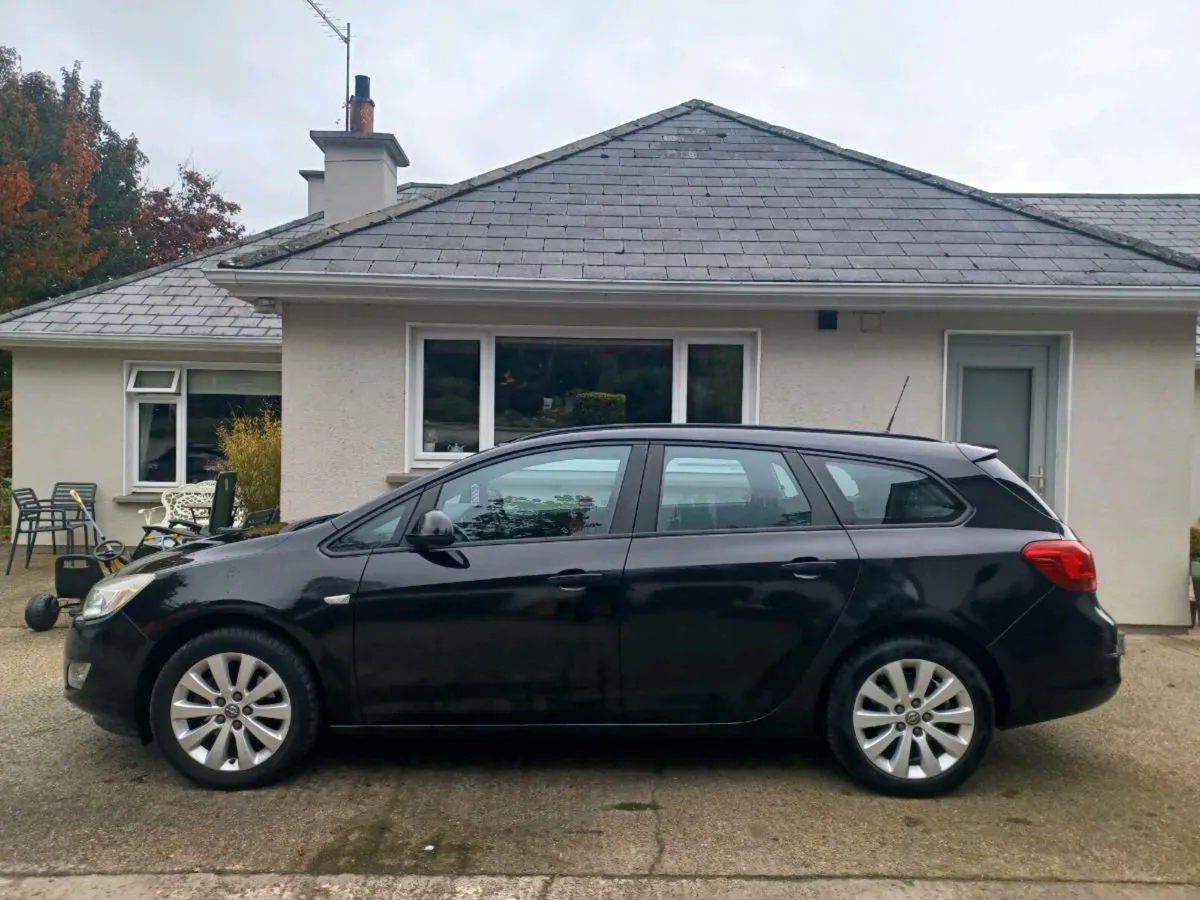 Opel Astra 1.7cdti Estate 《《 Nct 06/26 》》 - Image 4