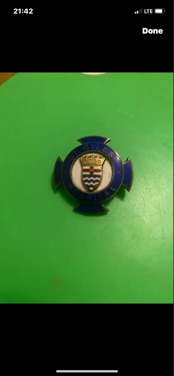 Silver Nurses Badge - Image 1