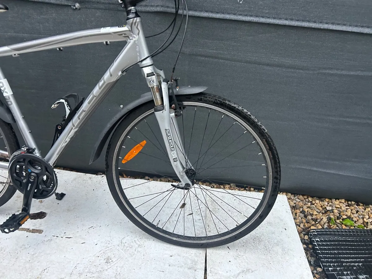 Felt hybrid bike❗️Open 7 days of the week ❗️ - Image 3