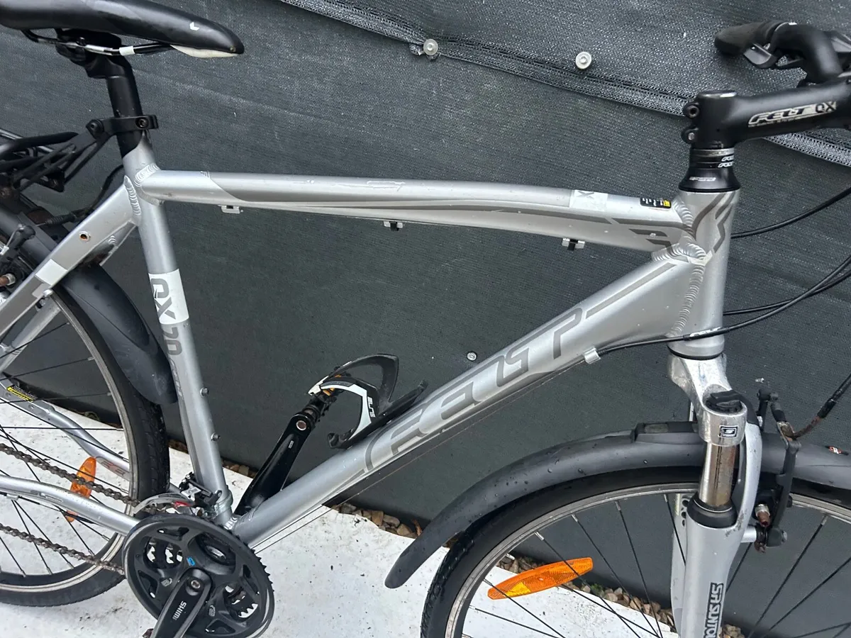Felt hybrid bike❗️Open 7 days of the week ❗️ - Image 4