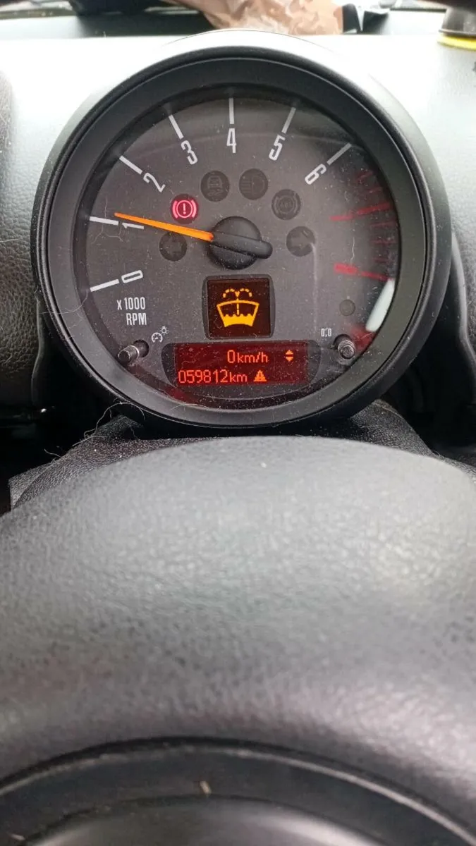 Car - Image 4