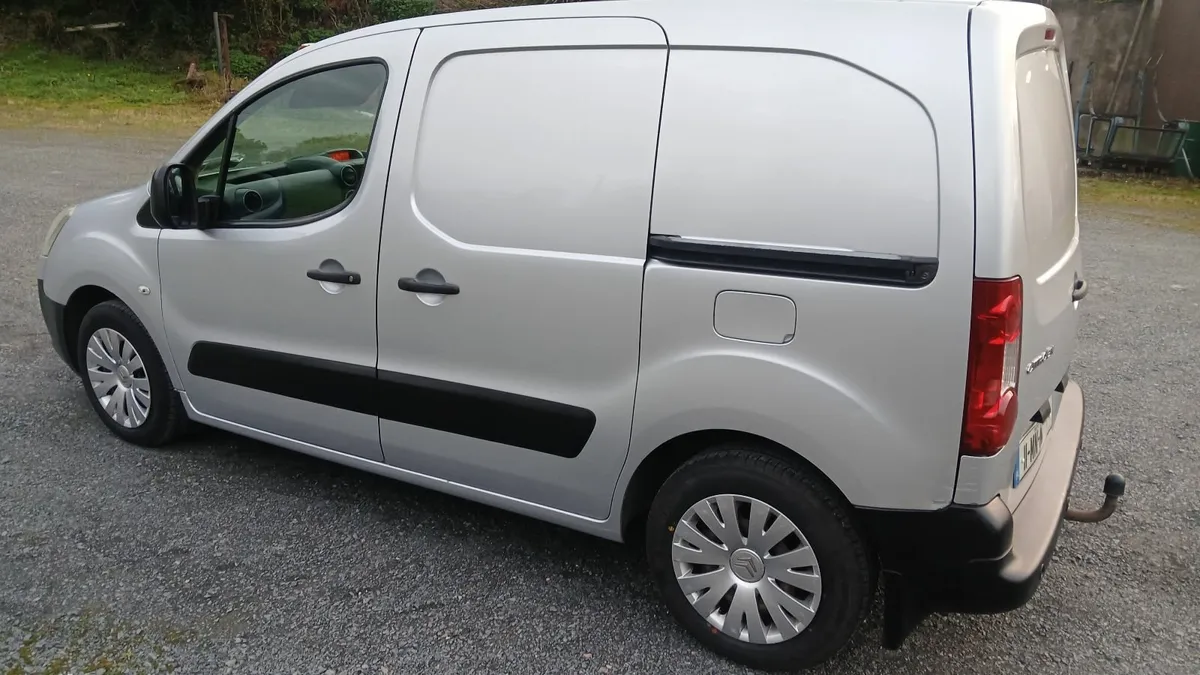 Citroen Berlingo 2011 - Image 2