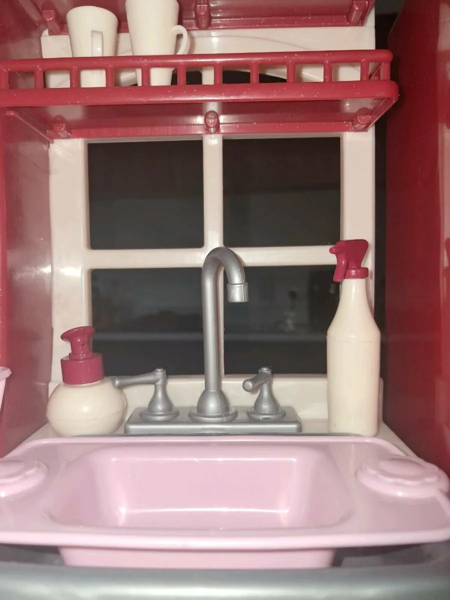 Our Generation Fridge and Kitchen set - Image 4