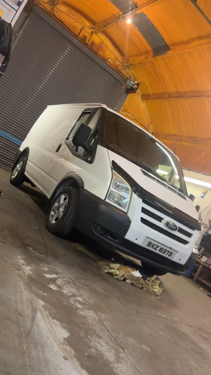 Ford transit - Image 2