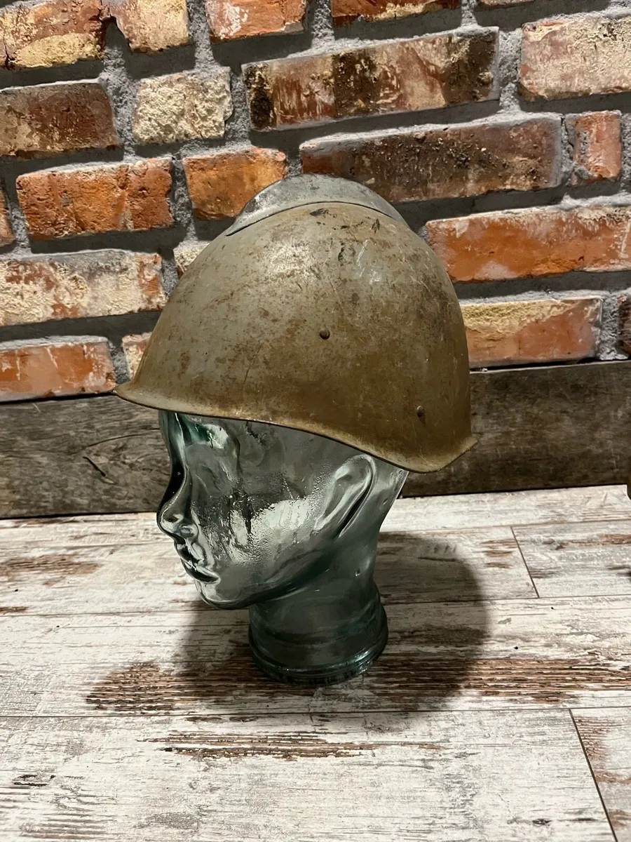 Vintage fire helmet - Image 3