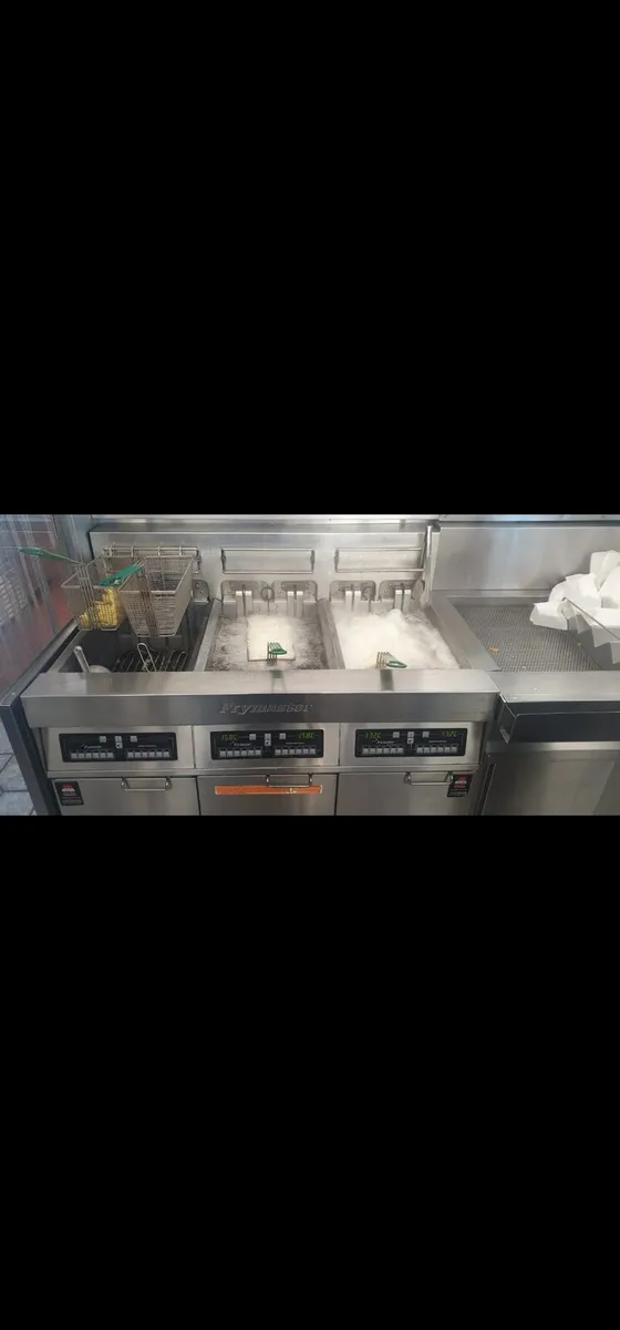 Catering equipment - Image 1