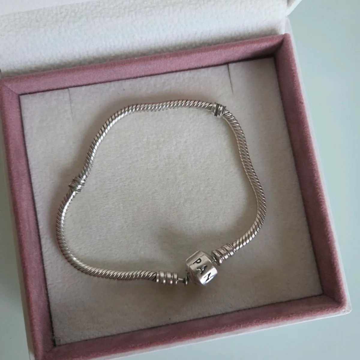 Pandora bracelet barrel clasp size 18cm - Image 1