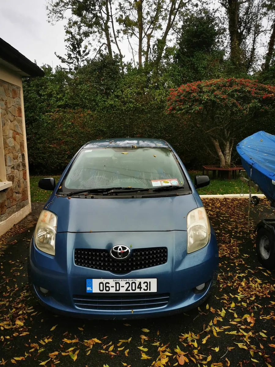 Toyota Yaris 2006 - Image 2