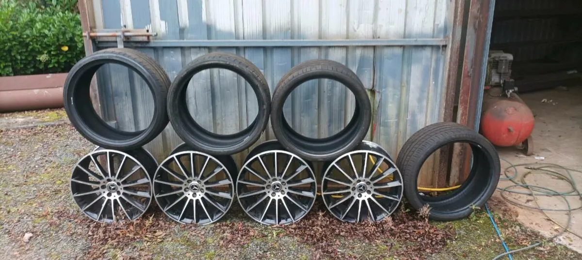 Alloy wheels and tyres - Image 1