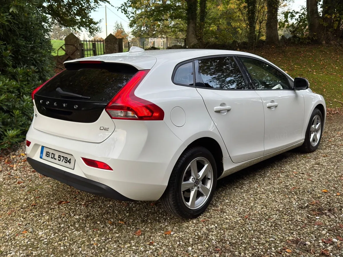 2016 Volvo V40 ES Nav 2.0 D2 120 - Image 2