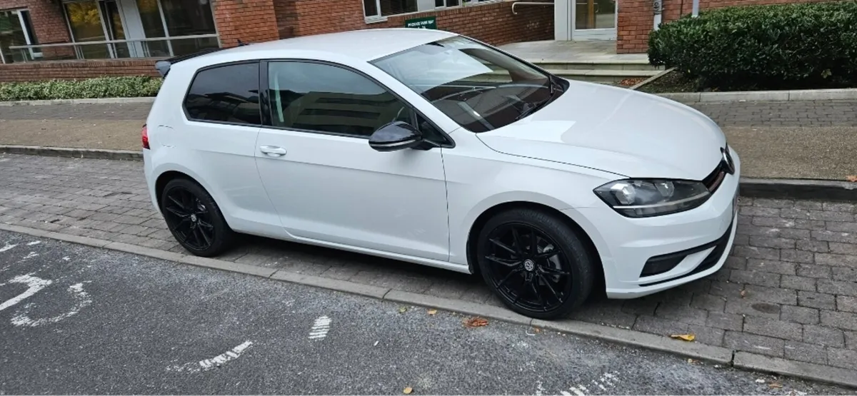 VW Golf 7.5 182 – 1.6 TDI – Low milage - Image 1