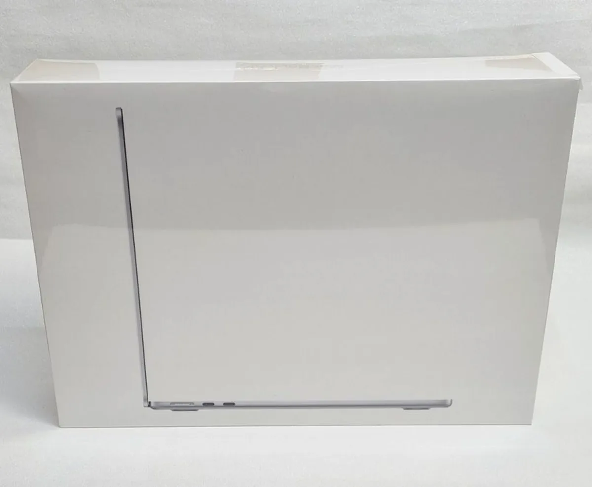 Macbook Air M4 - New Sealed