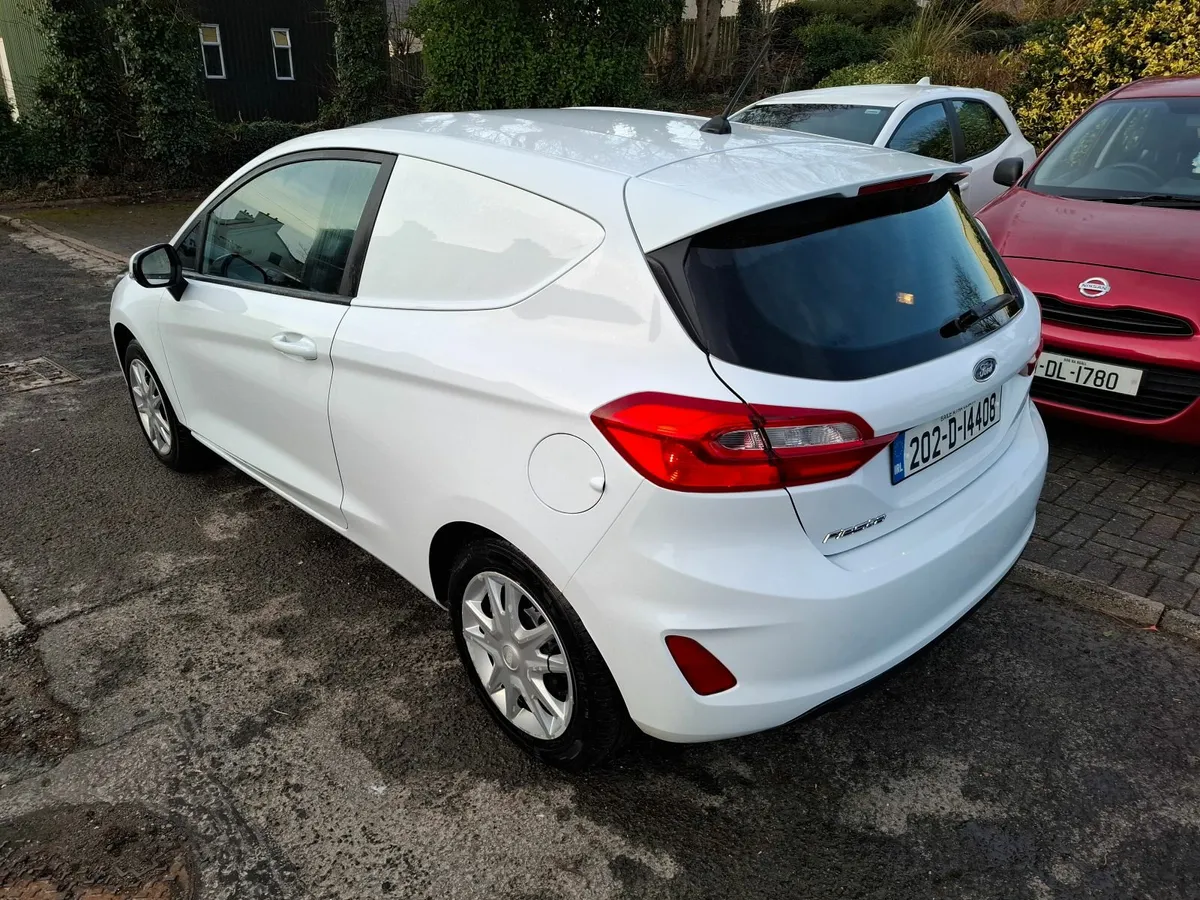 2020 Ford Fiesta Trend 1.5 TD Van - Image 4