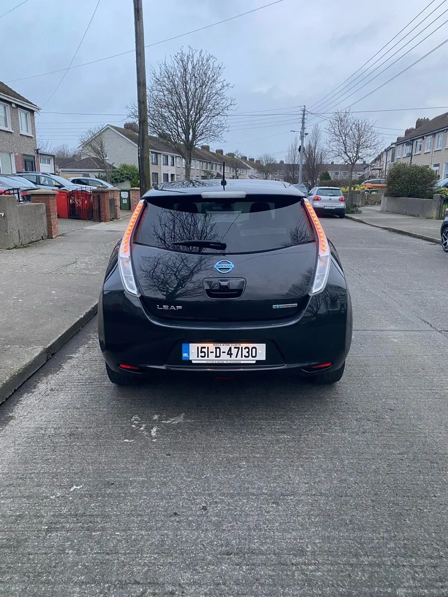Car - Image 2