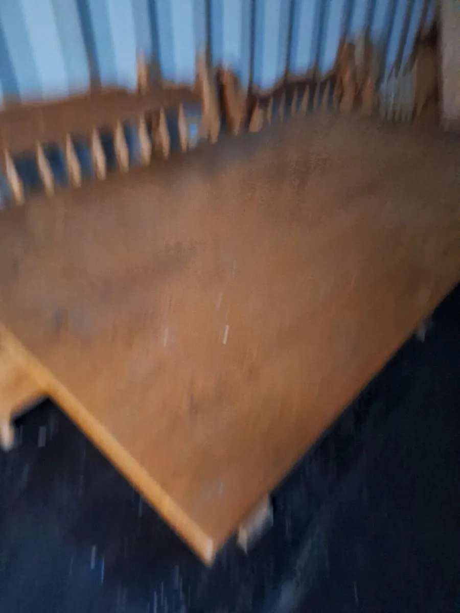 Kitchen table - Image 4