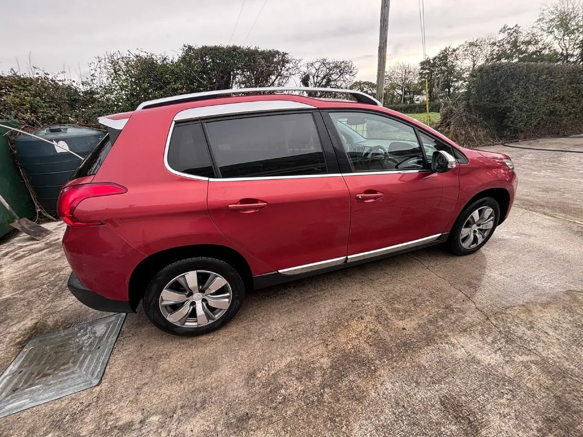 Peugeot 2008 2015 - Image 1