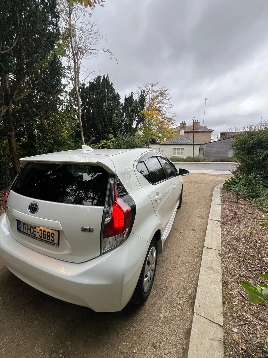 Toyota Aqua 2017 1.5 Hybrid, Low mileage - Image 4
