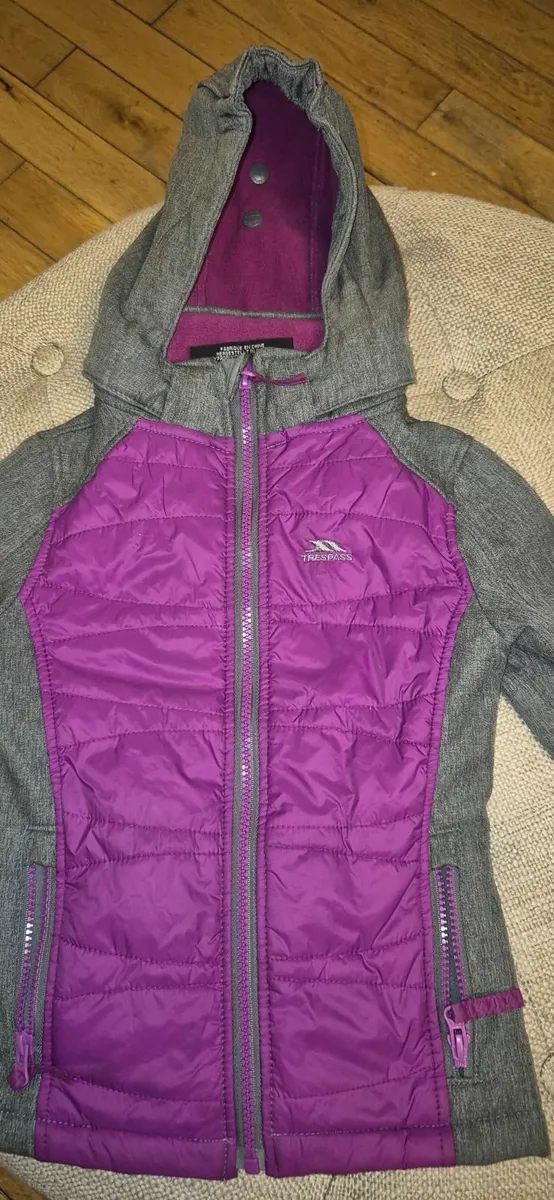 Girls coats - Image 3