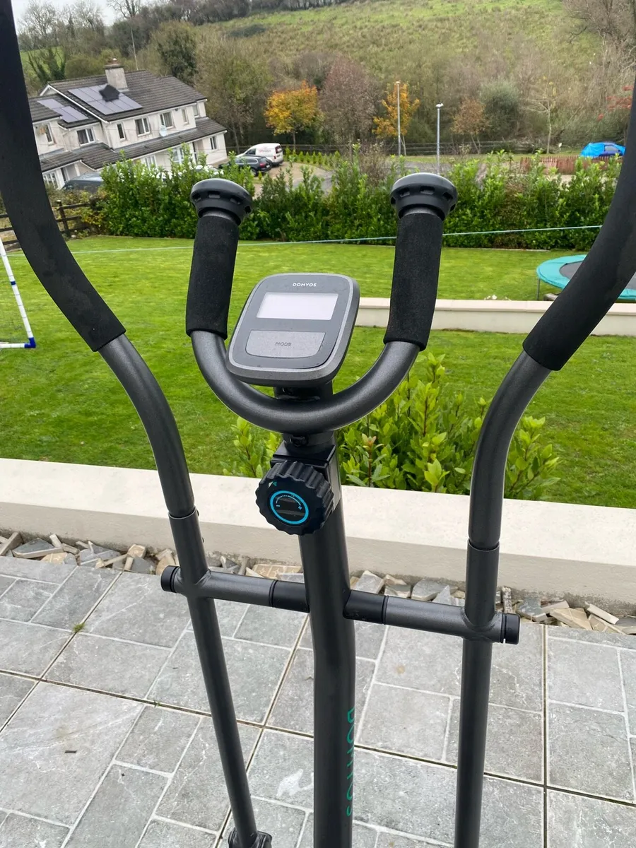 Cross Trainer - Image 2
