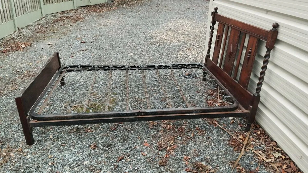 Antique mahogany bed - Image 2
