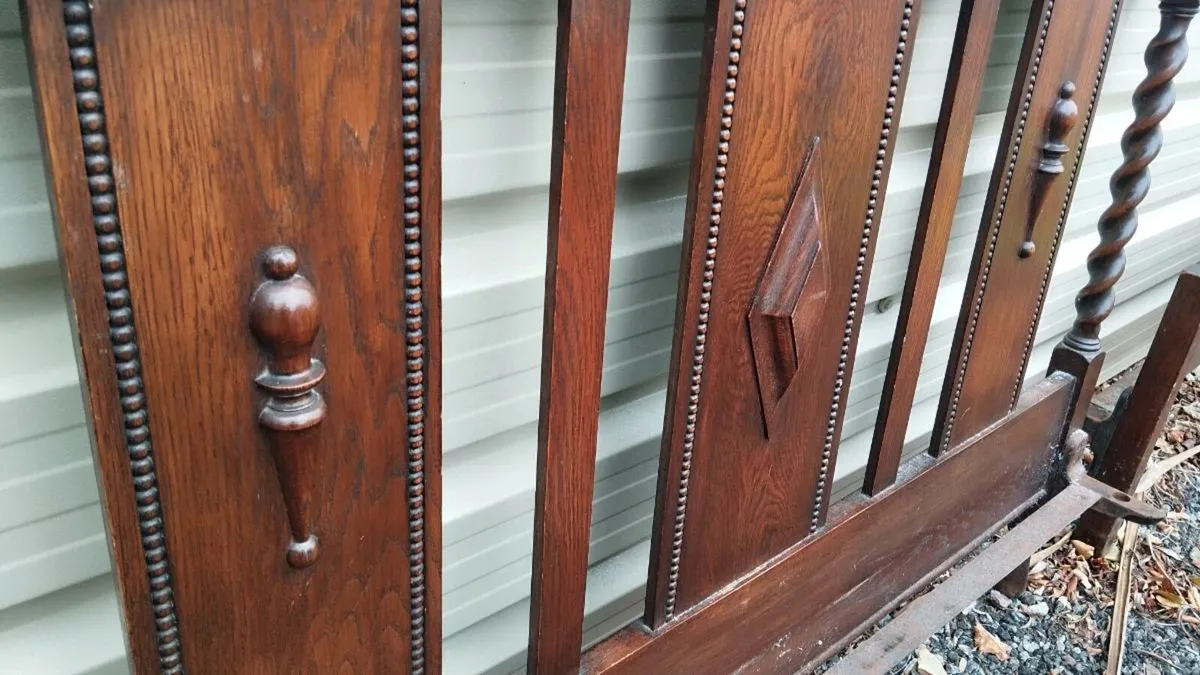 Antique mahogany bed - Image 4