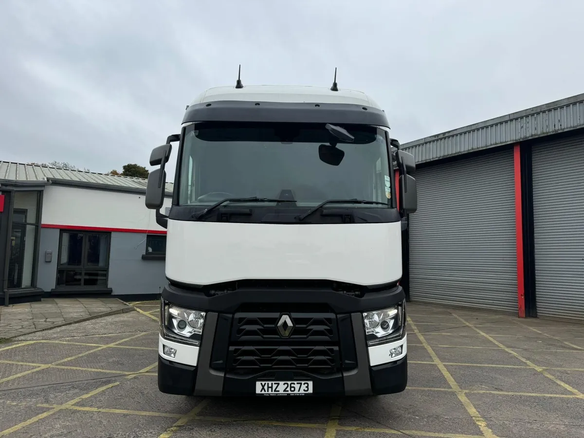 Renault T380 18T curtain - Image 2