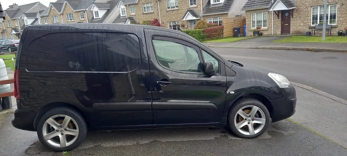 172 Citroen Berlingo enterprise - Image 2