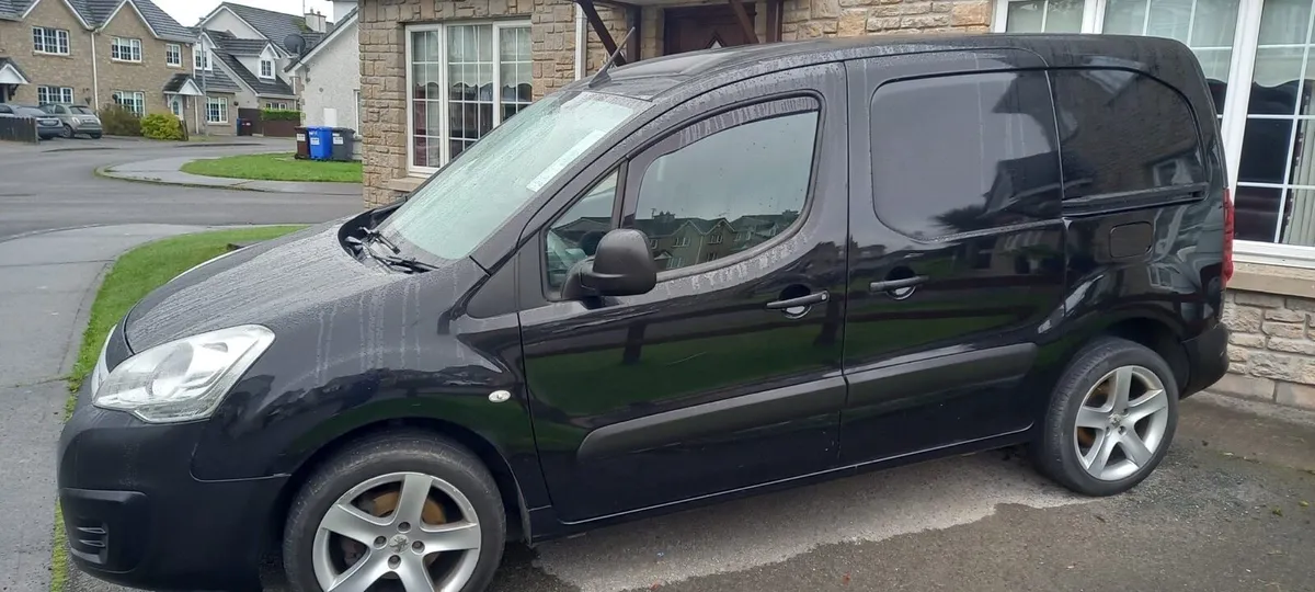 172 Citroen Berlingo enterprise - Image 3