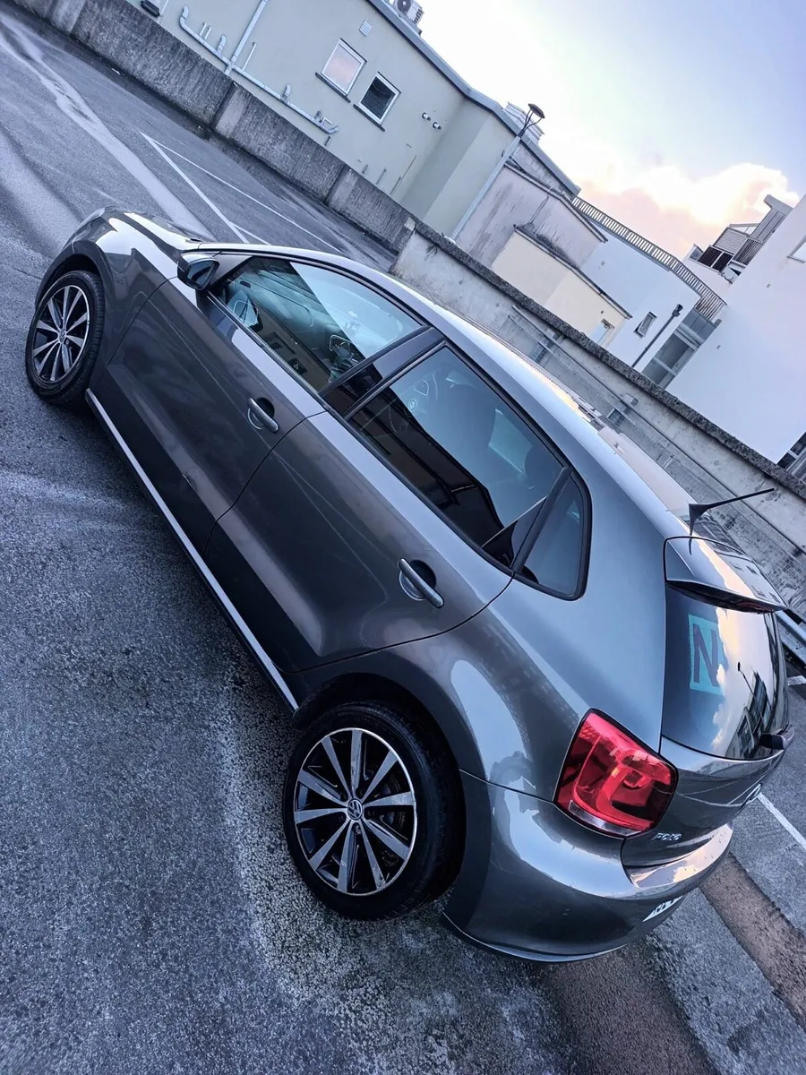 Car - Image 1