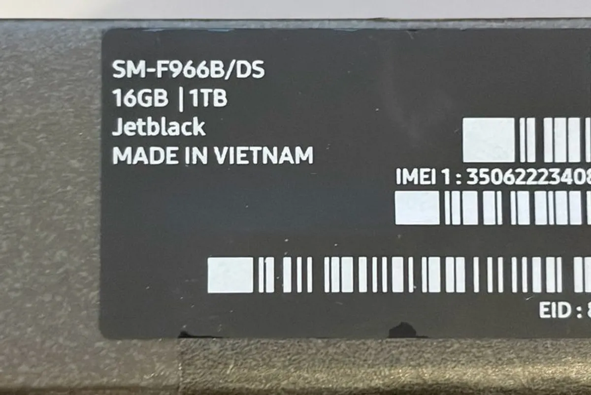 Samsung Z Fold 7 1TB / 16GB Ram - Image 2