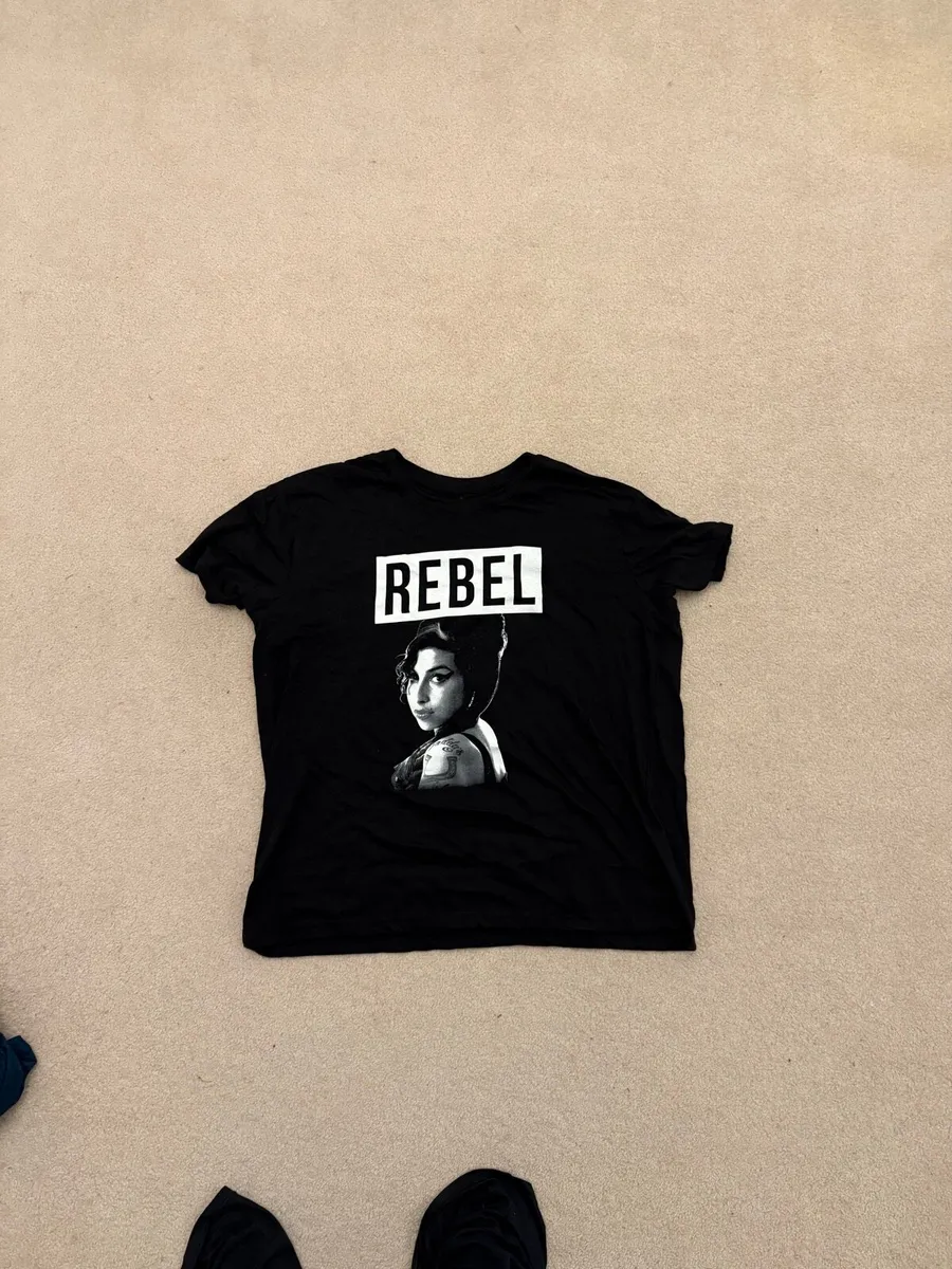 Amy Winehouse Rebel T Shirt - Image 1