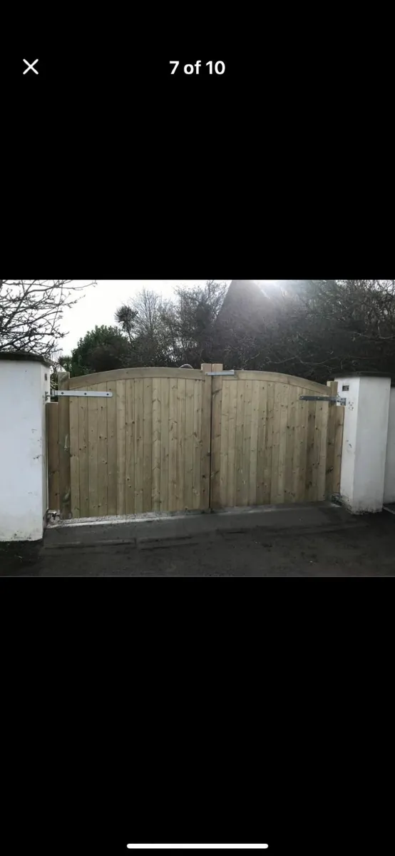 Timber Entrance Gates for Sale. - Image 3