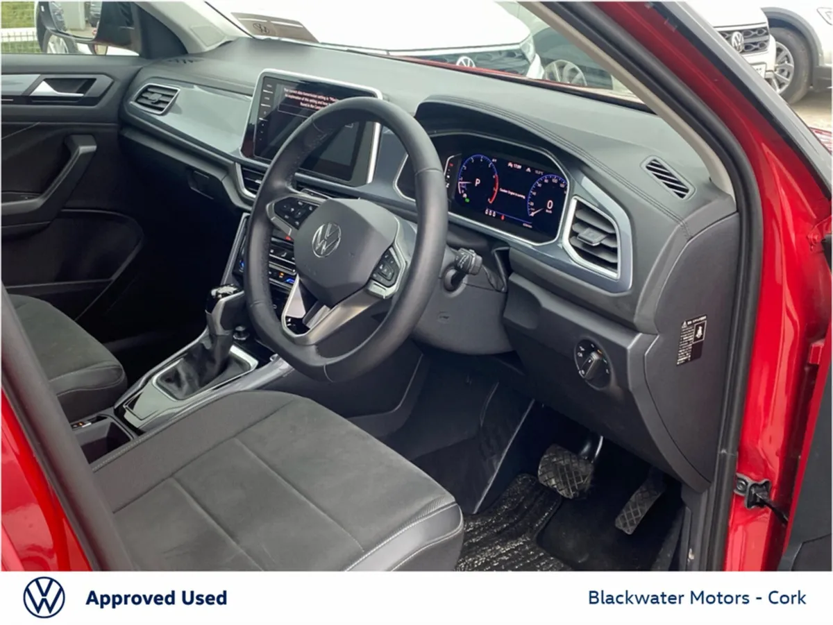 Volkswagen T-Roc 1.5TSI 150BHP AUTOMATIC STYLE - Image 4