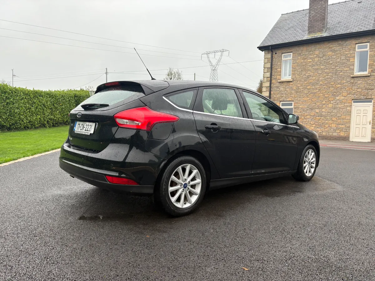 Ford Focus 2017 - Image 3